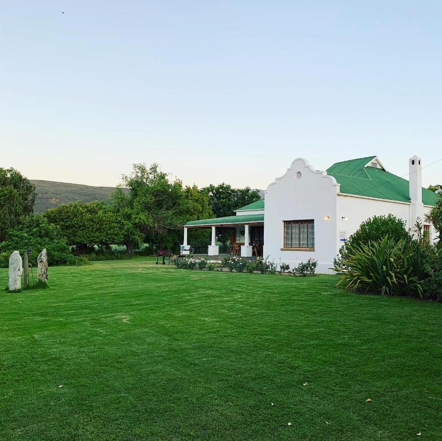 Blue Cow Barn - Boutique Farm Guest House Barrydale Bagian luar foto