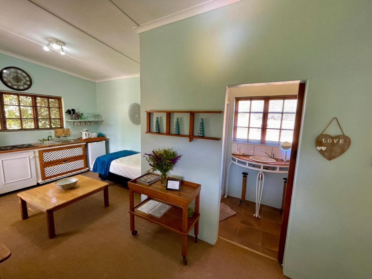 Blue Cow Barn - Boutique Farm Guest House Barrydale Bagian luar foto